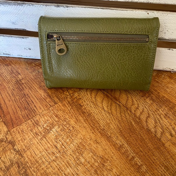 BNWOT adorable Matt and Nat army green bundle including purse & matching wallet - Picture 6 of 11